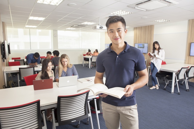 du hoc tai Singapore ngan han